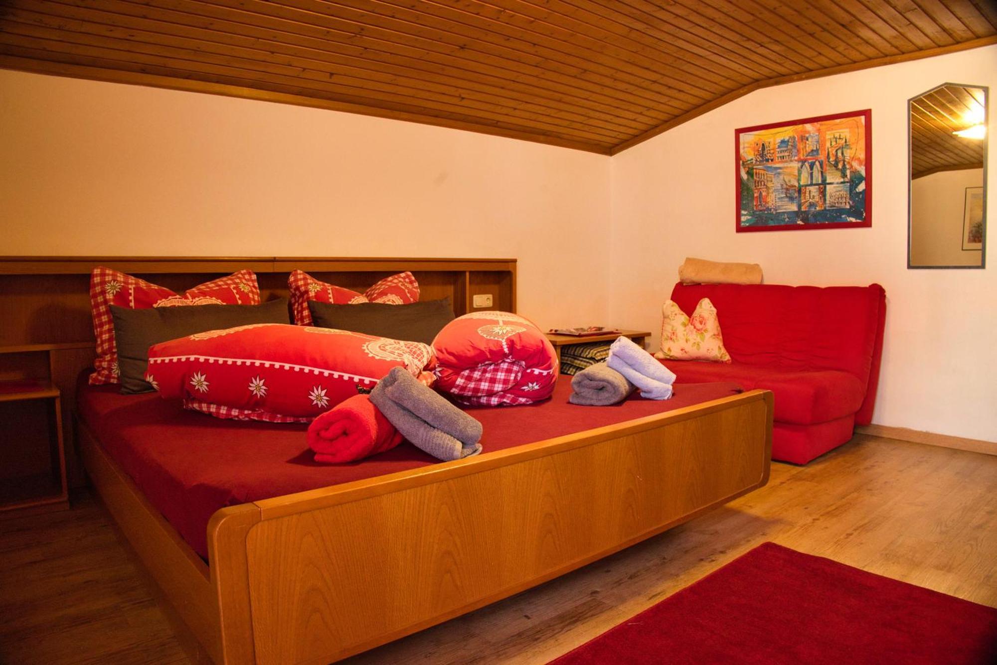 Haus Bergheim Appartement Saalbach-Hinterglemm Buitenkant foto
