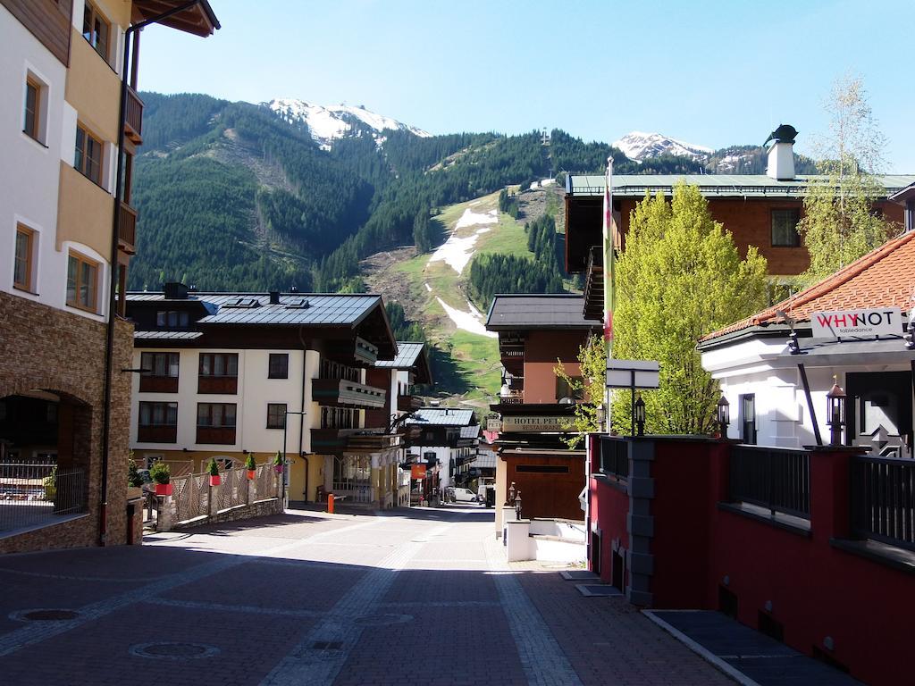 Haus Bergheim Appartement Saalbach-Hinterglemm Buitenkant foto